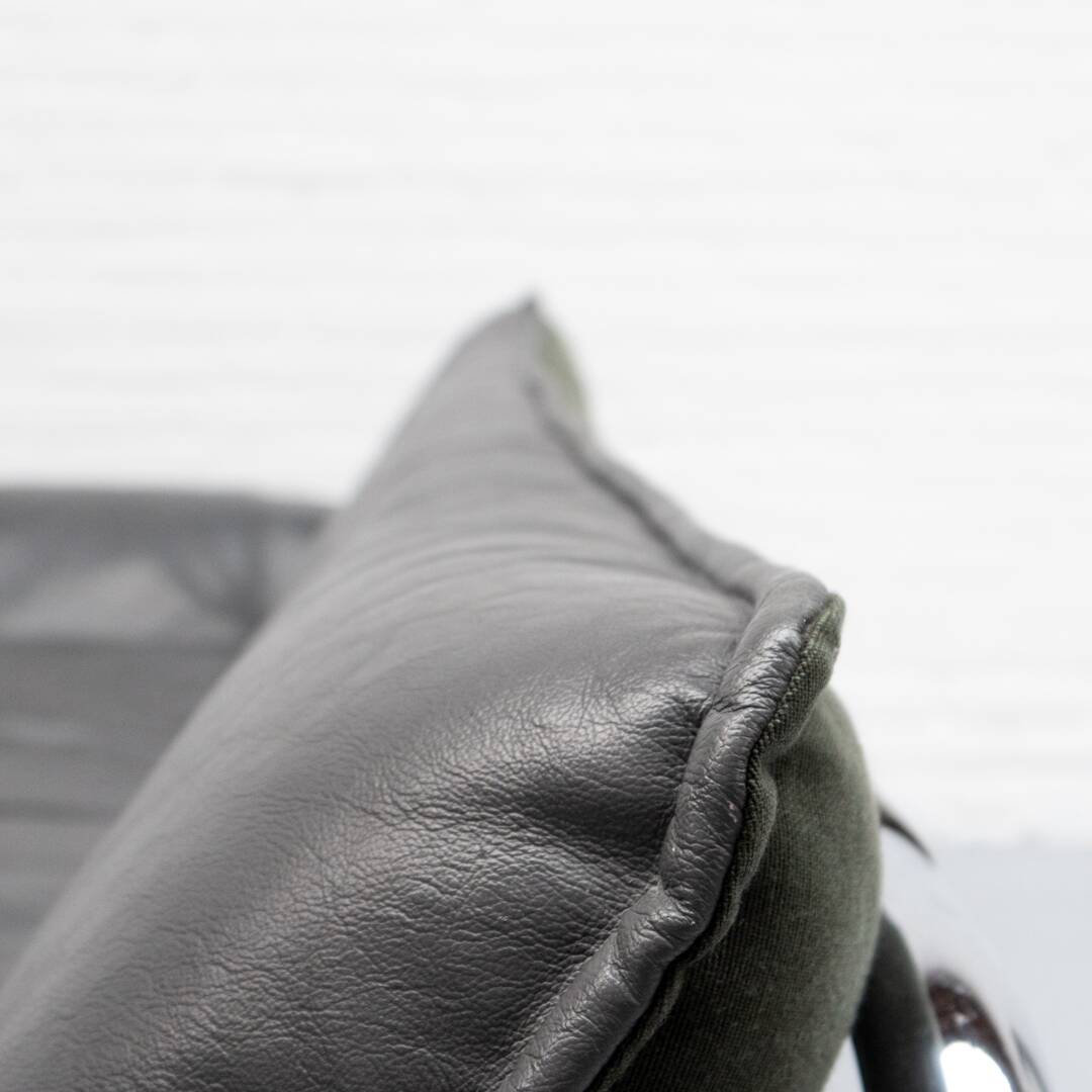 Canapé trois places années 1970 Johan Bertil