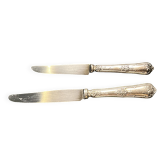 Arts de la table, 2 ménagères 12 couteaux métal argenté Boulenger XXème