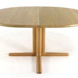 Juul Kristensen for JK Møbler oval oak extendable dining table 'Nakskov'