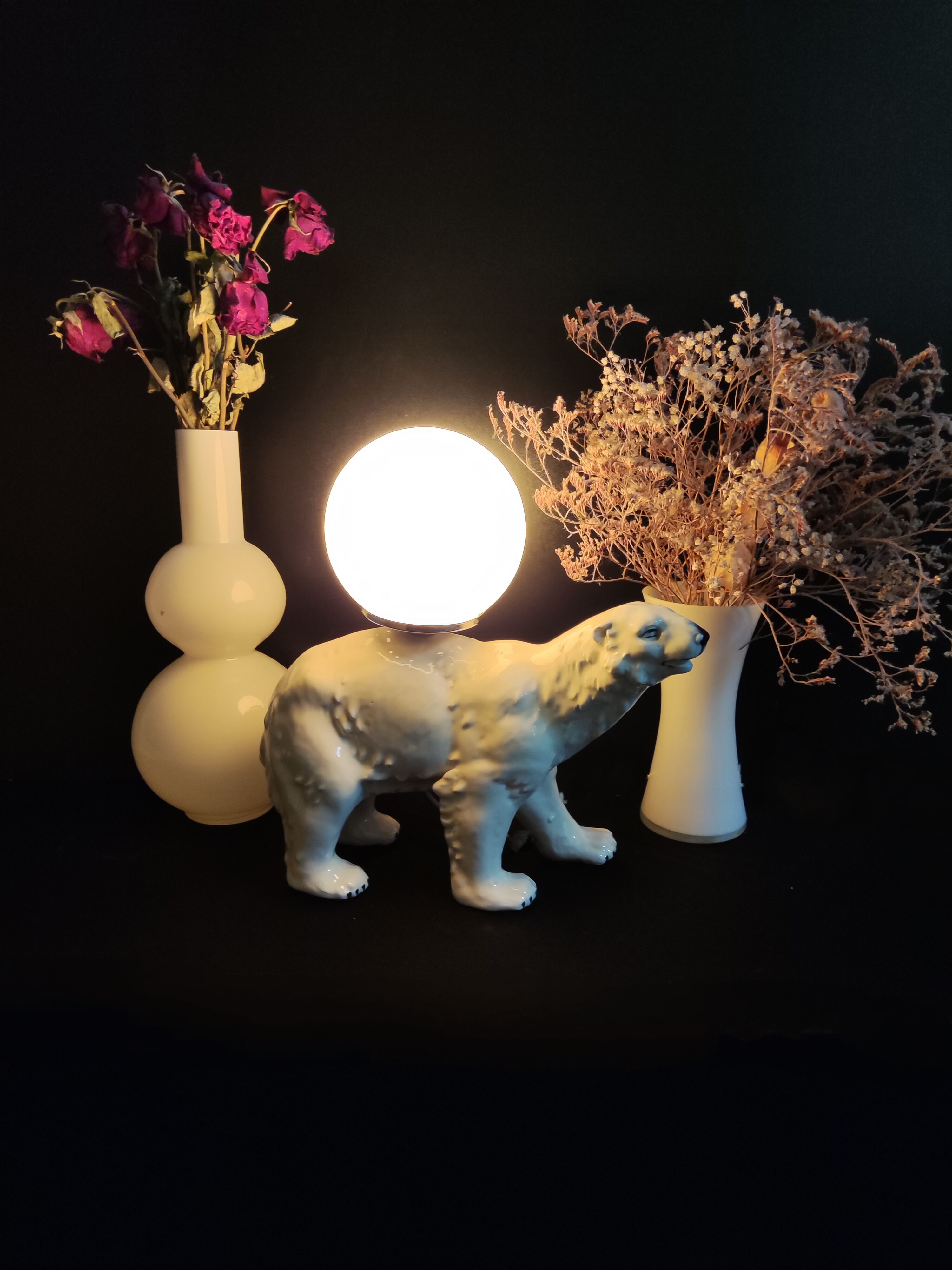 Ceramic white bear lamp