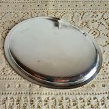 Small oval dish in silver-plated metal