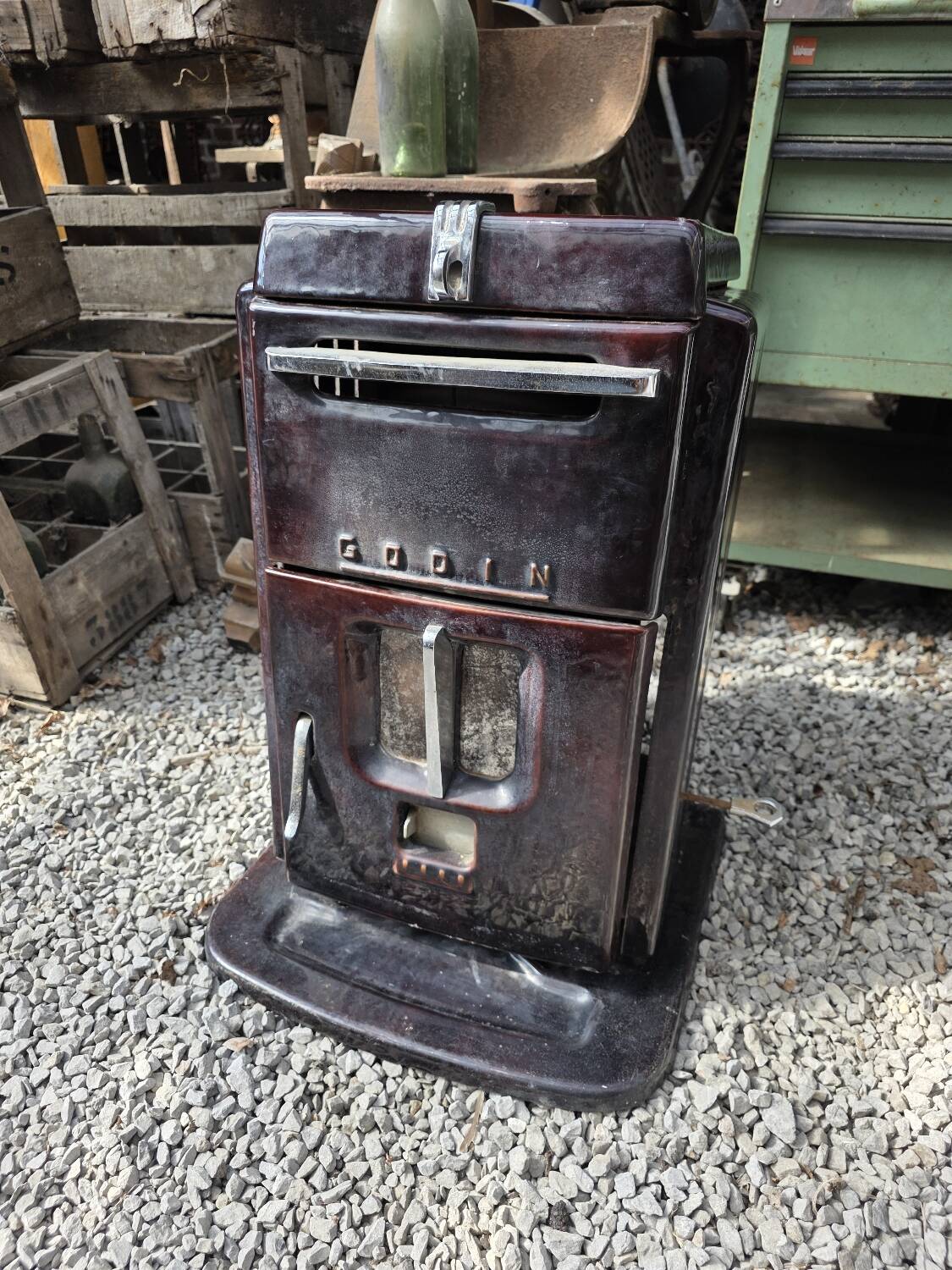 Godin enameled cast iron stove for coal and wood