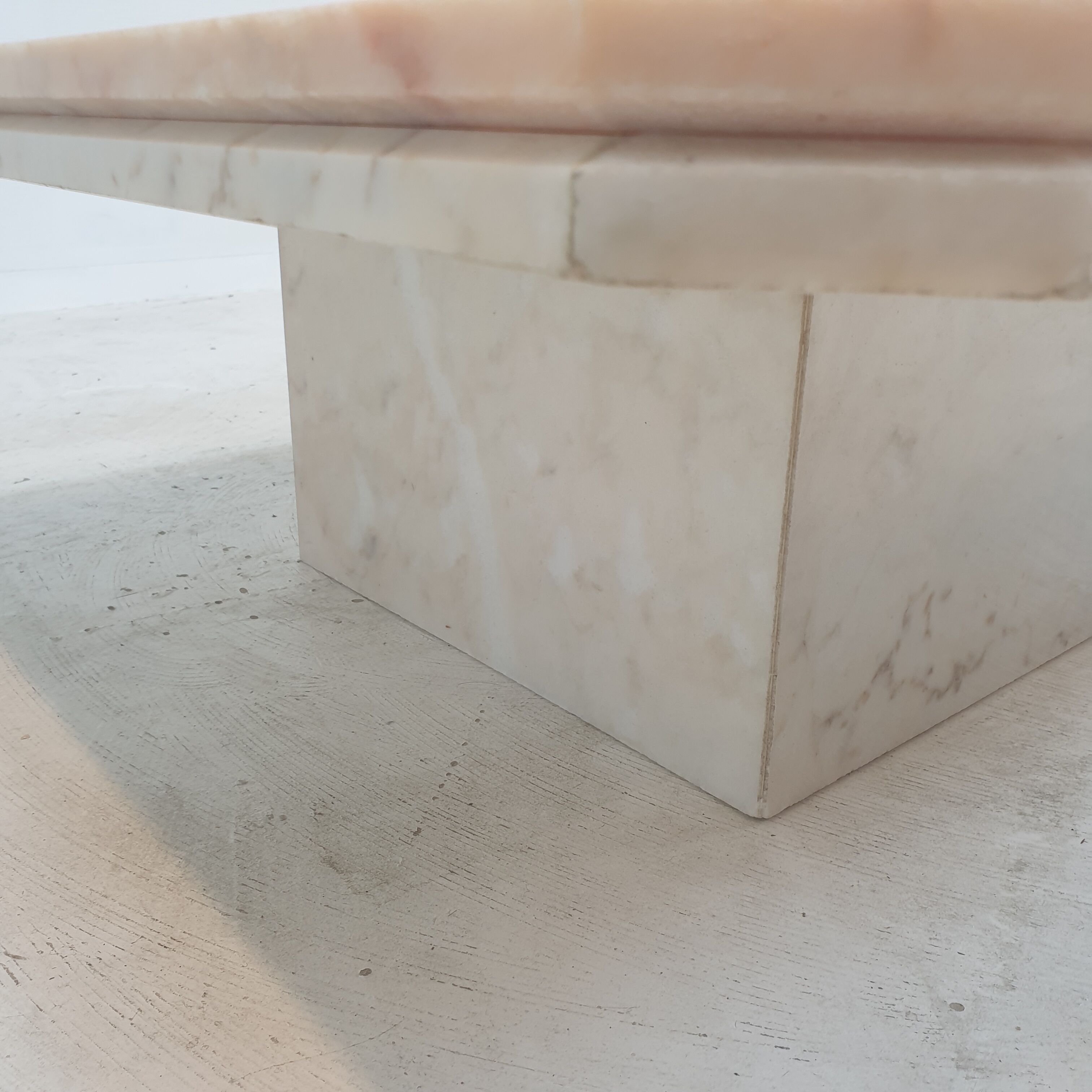 Italian marble coffee table, 1970s