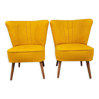Paire de fauteuils cocktail années 1960