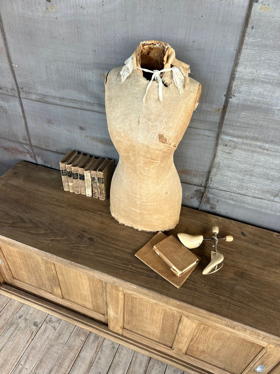 Low cabinet with sliding doors