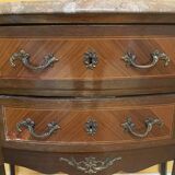 Commode style Louis XV