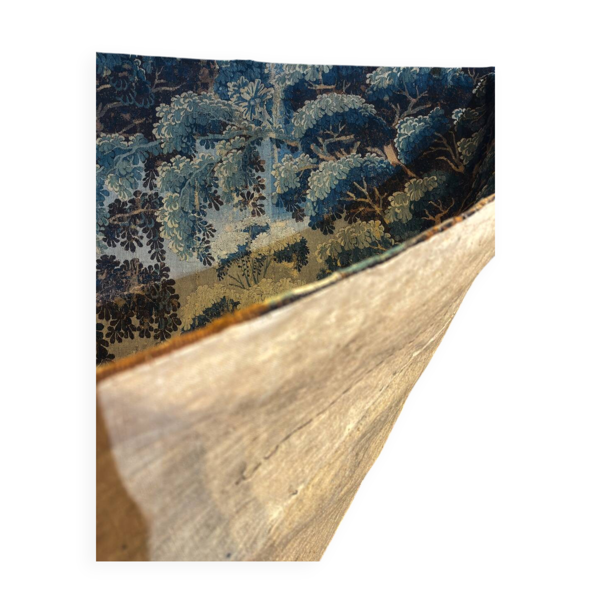 Flemish Verdure Tapestry in wool and silk. Late 17th Century.