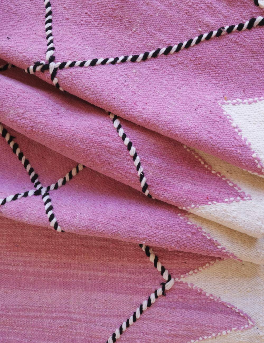 Pink Kilim Rug - 256 x 186 cm