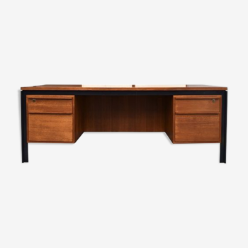 Bureau scandinave en teck et en métal circa 1970