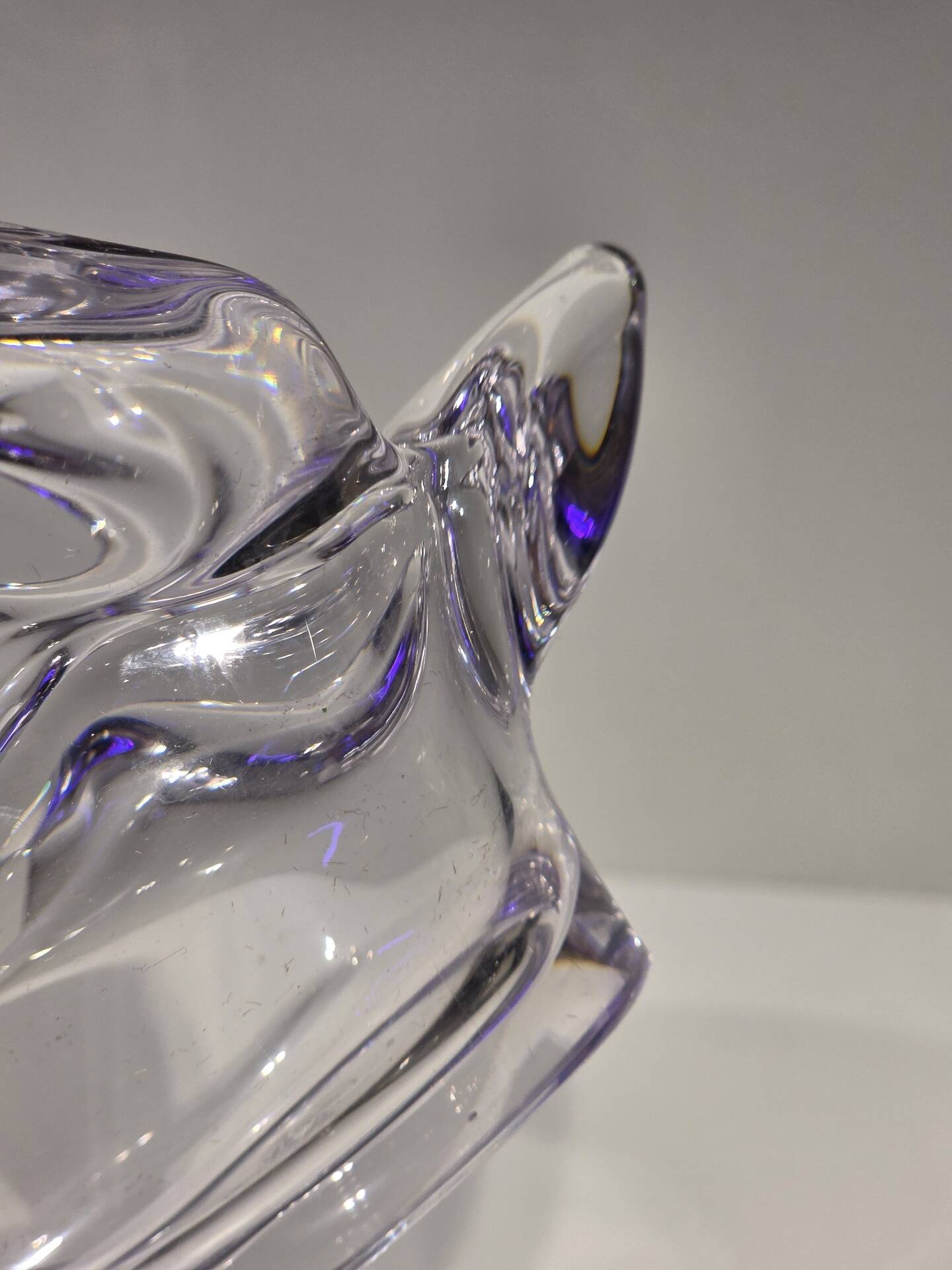 Crystal catchall "Dove" by Daum Nancy
