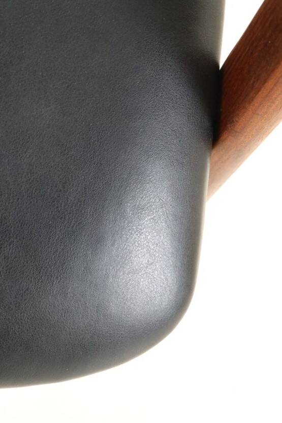 Set of 2 “A-Chairs” / teak chairs / recycling leather / black / Mid Century Danish Modern Design / 1960s