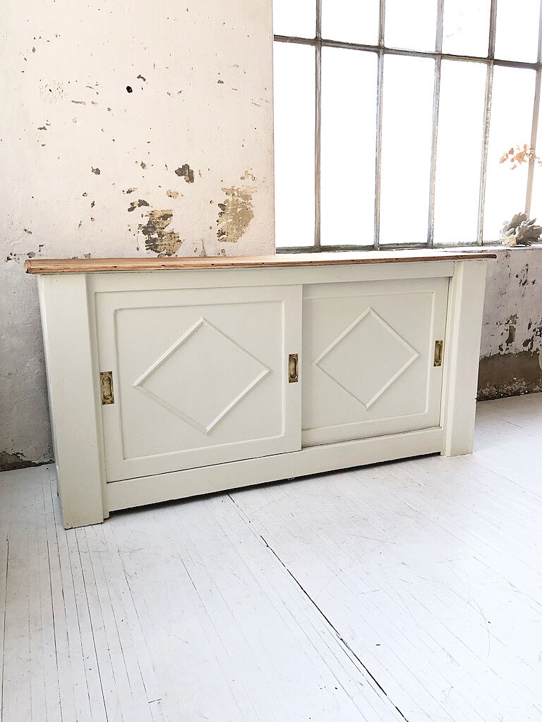 White sliding craft furniture