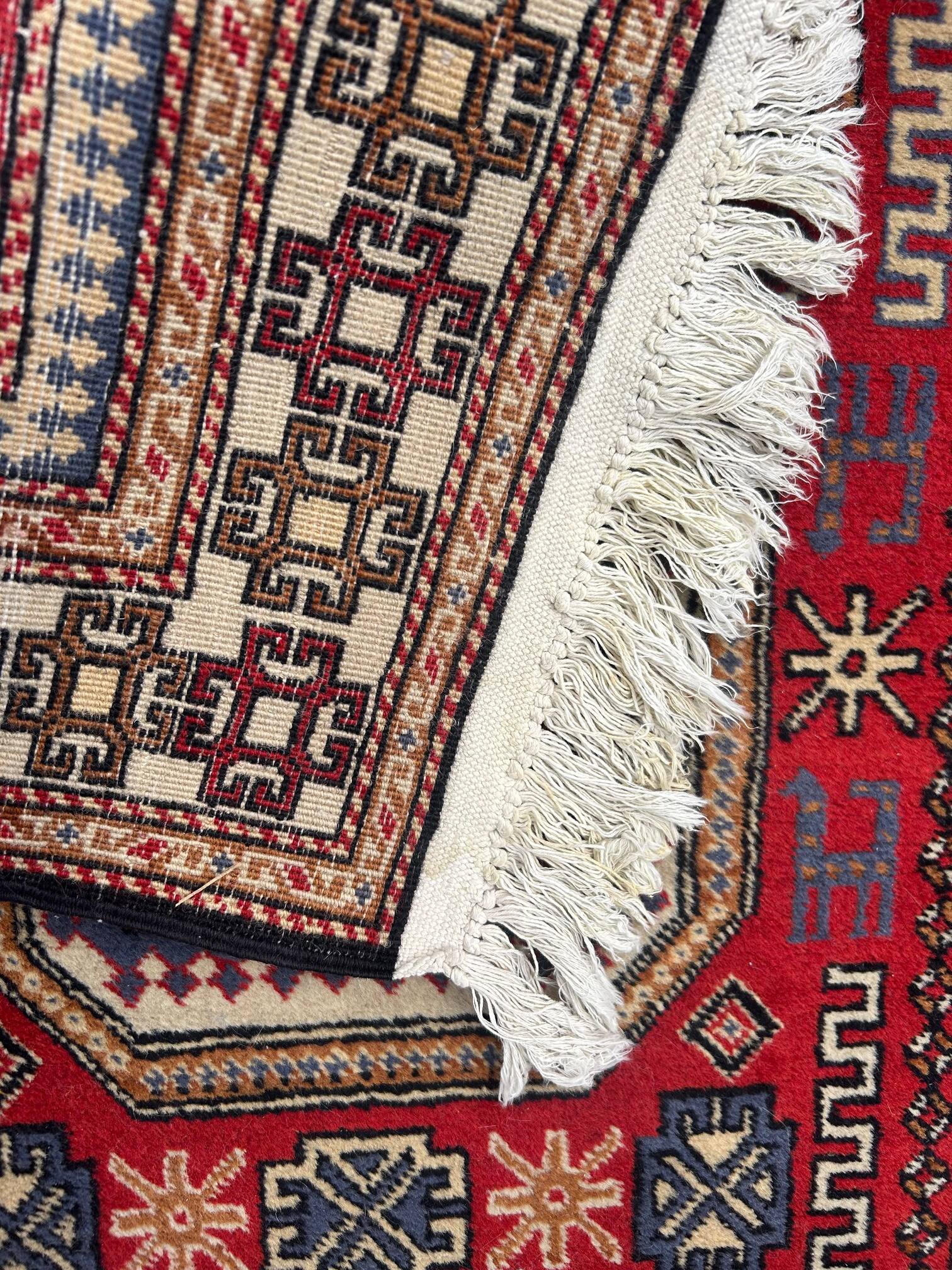 grand tapis de couloir persan