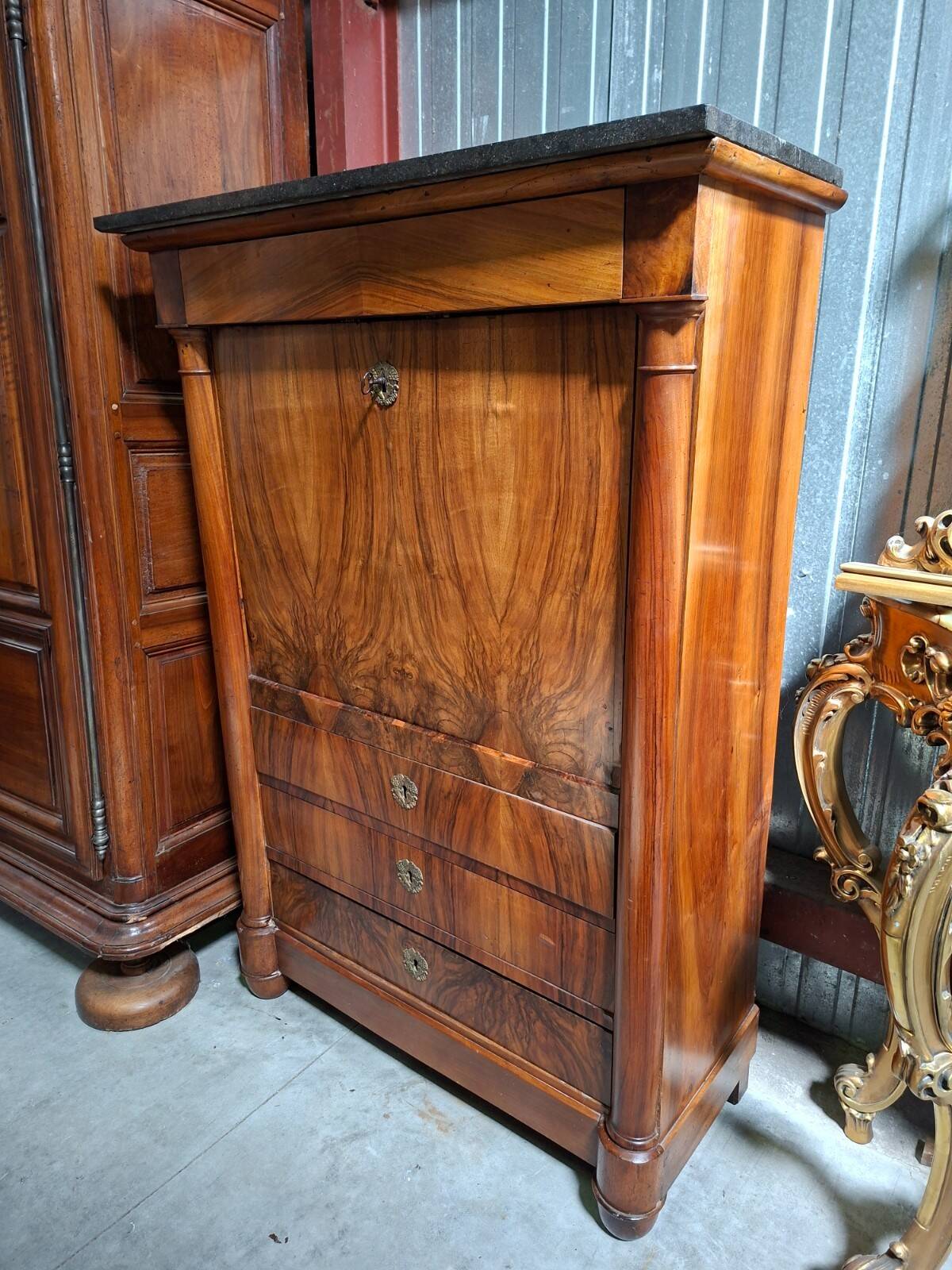 Secrétaire à abattant en noyer – Époque Empire, XIXe