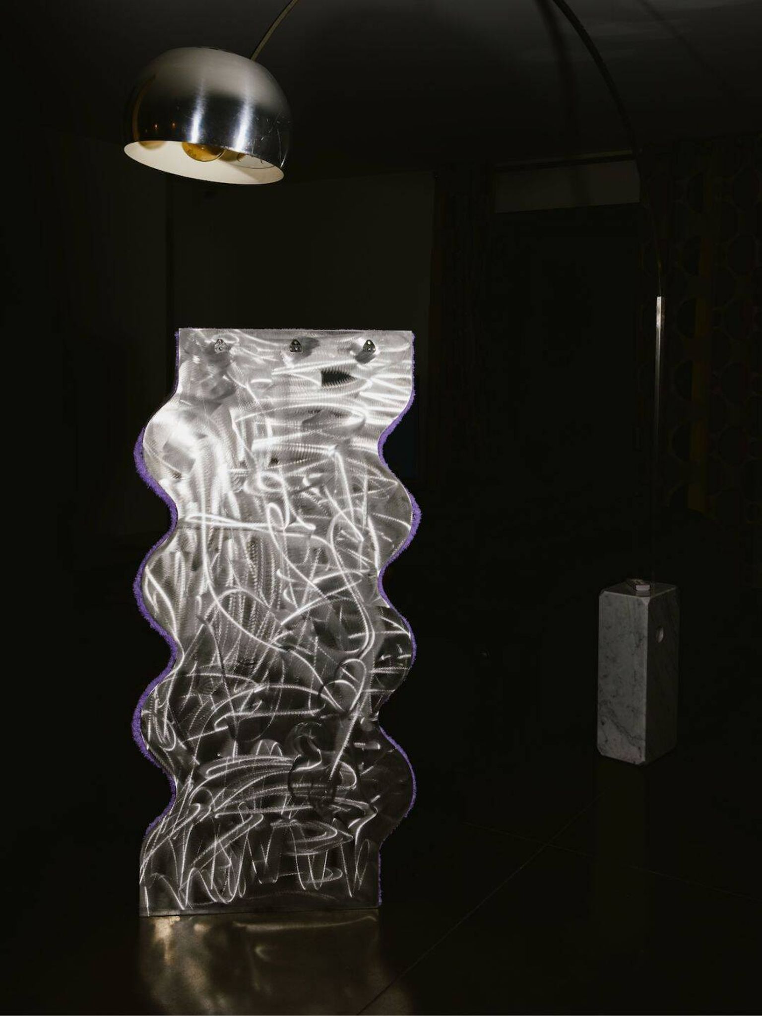 Parma wavy mirror