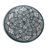 Plat rond en céramique artisanale de safi au maroc