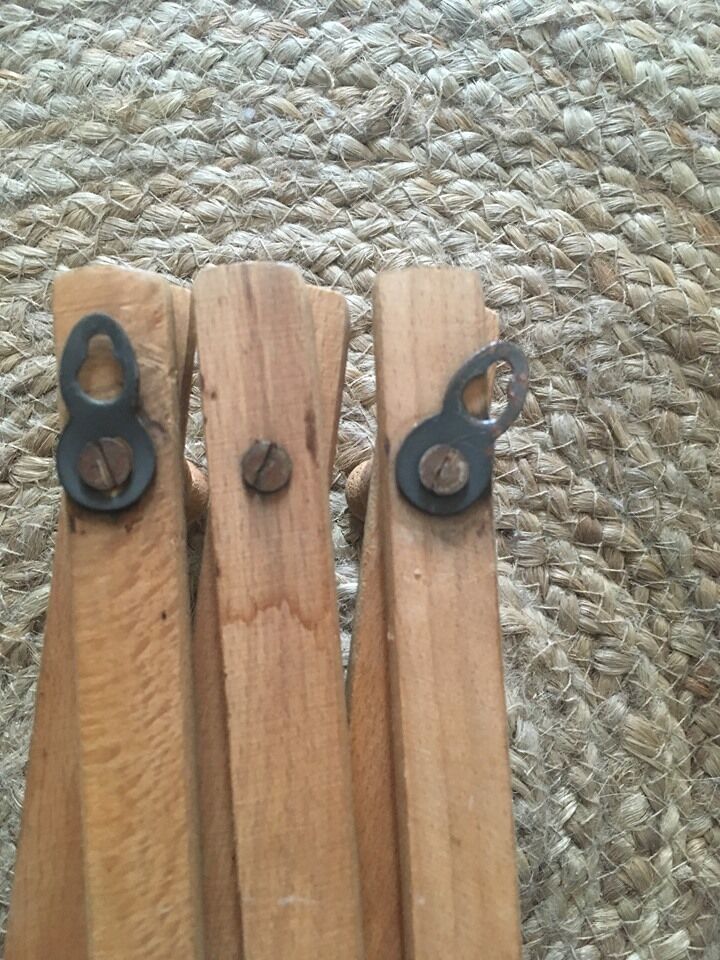 Ten hook coat rack scalable in wood