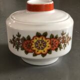 Seventies porcelain tea or coffee set