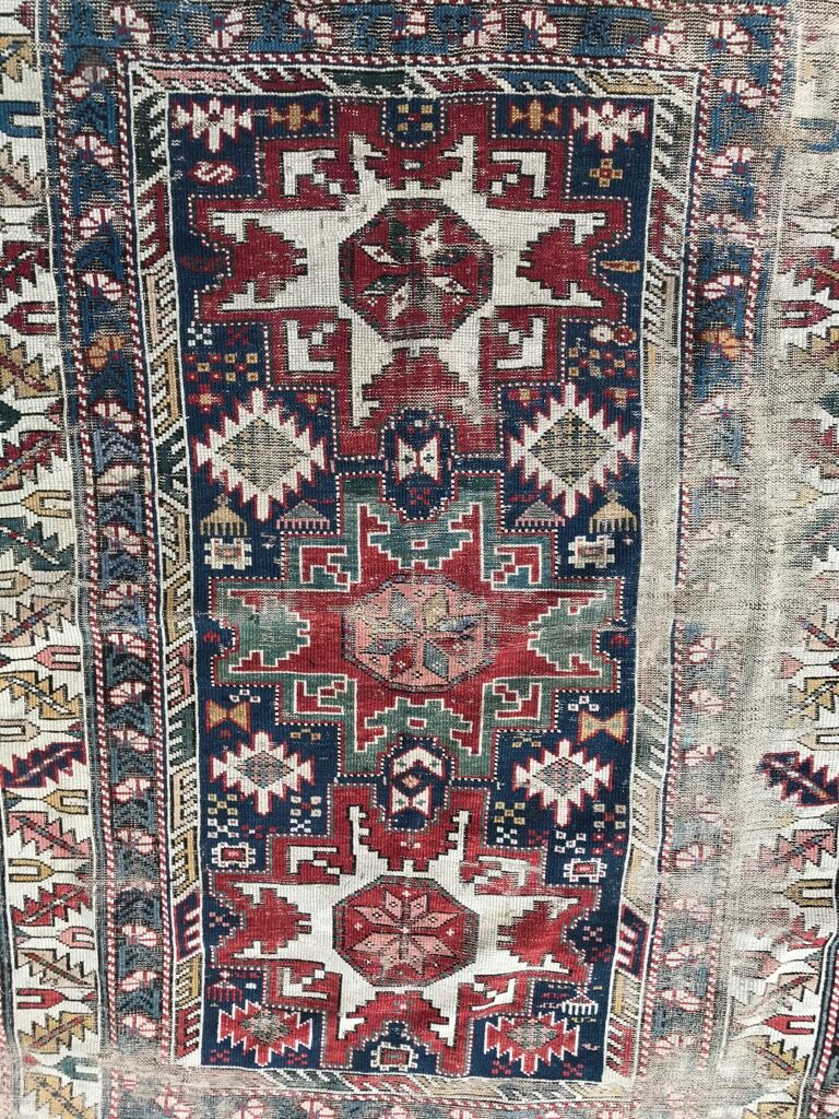 Carpet old Caucasian chirwan lesgui 133x100 cm