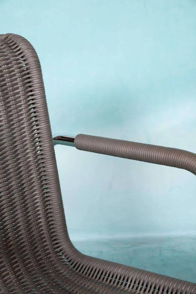 Vintage Tecta B20 armchair, minimalist tubular chair.