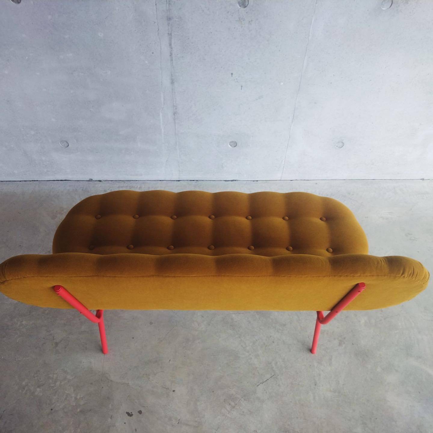 Velvet bench