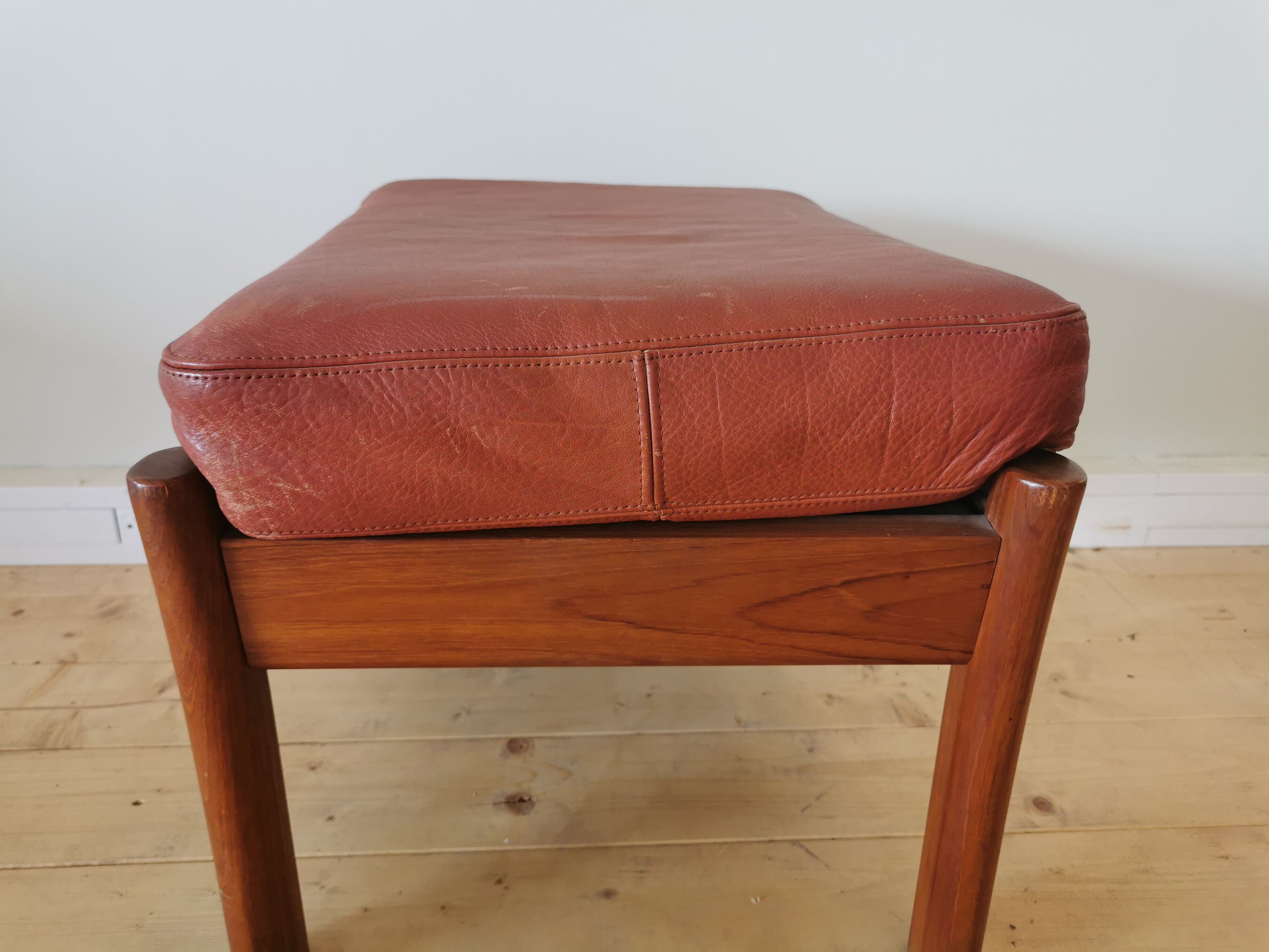 Pair of Dyrlund leather footrest 60s leather