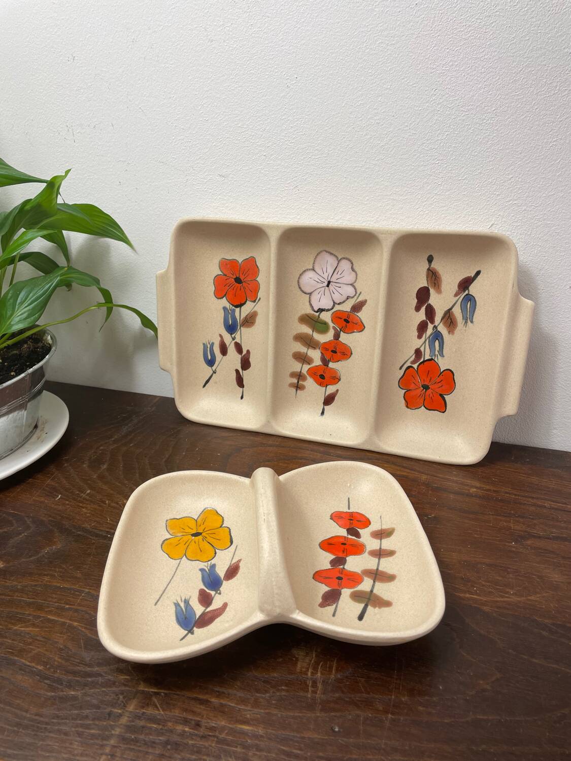 Stoneware serving dishes