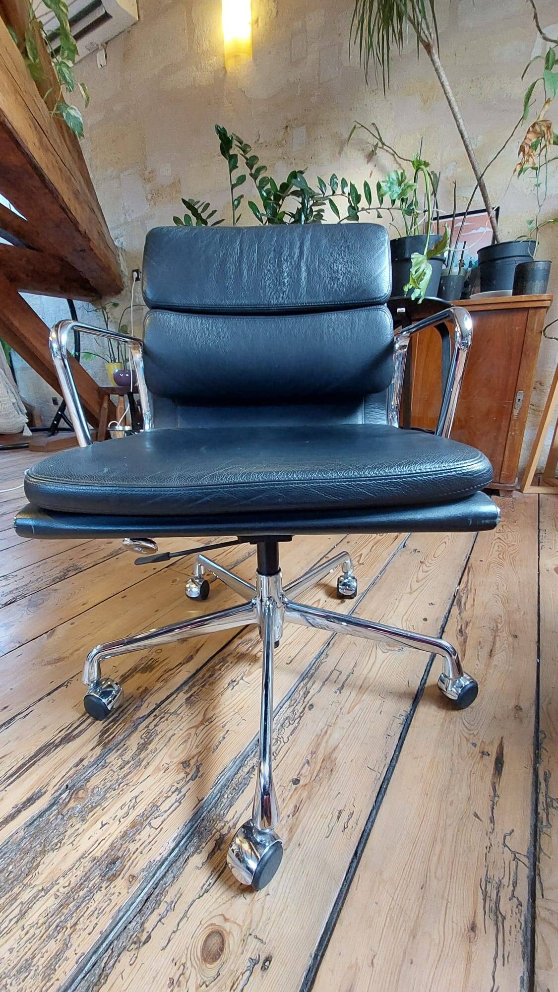 Designer office chair - Charles & Ray Eames - Vitra