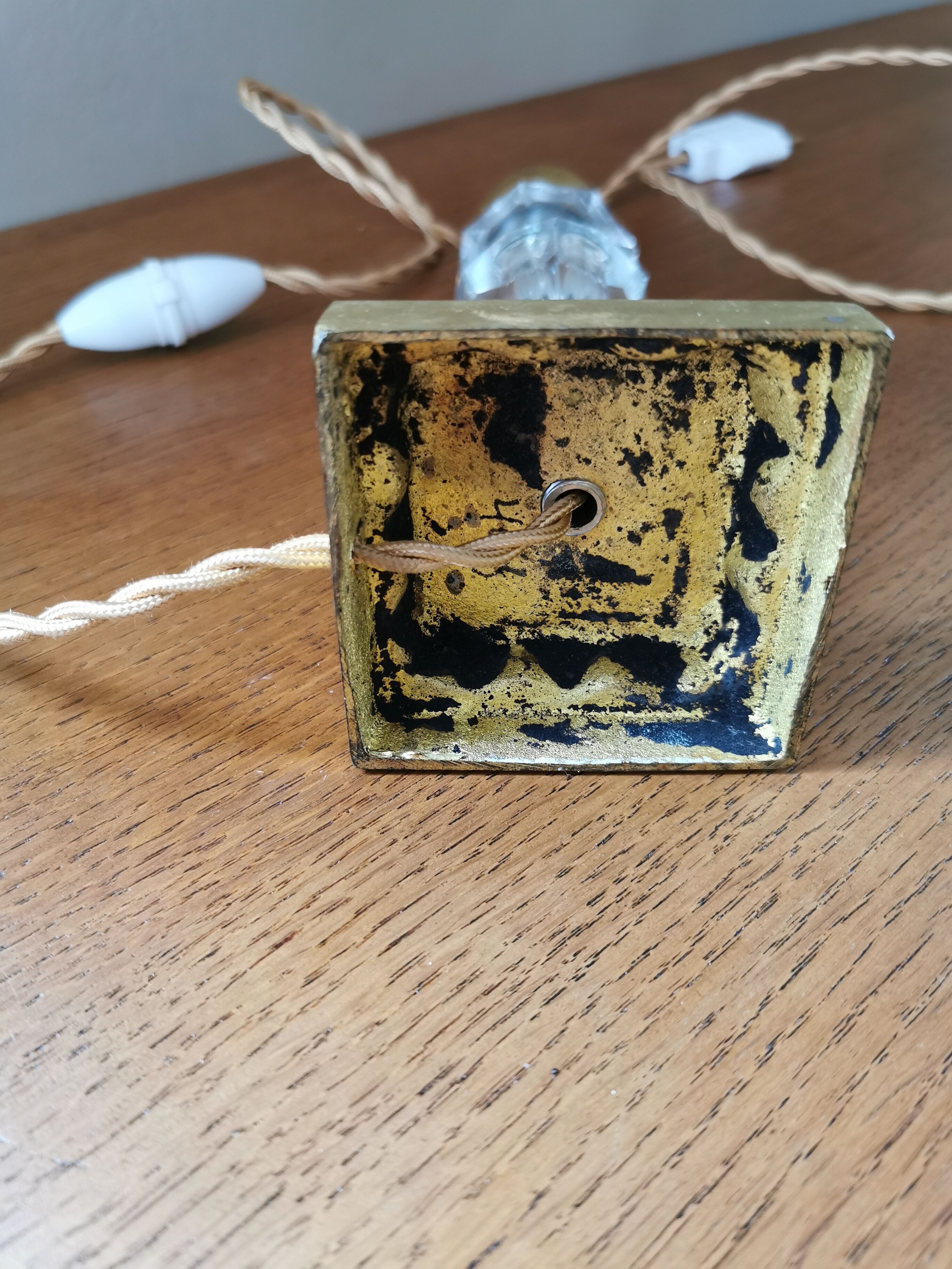 Vintage lamp in gold metal and glass