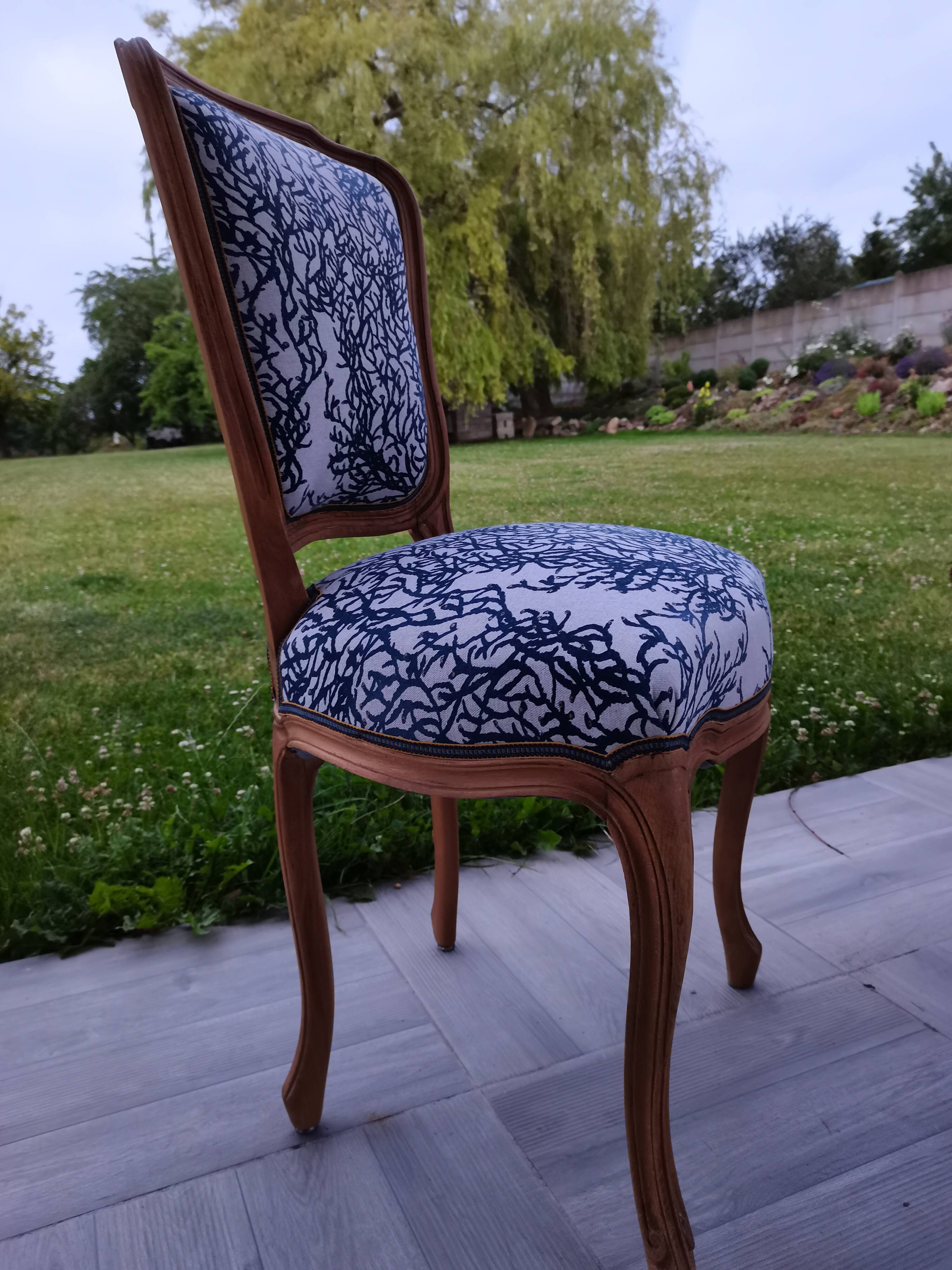 Medallion chair