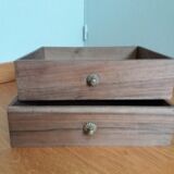 2 wooden drawers 33 x 27