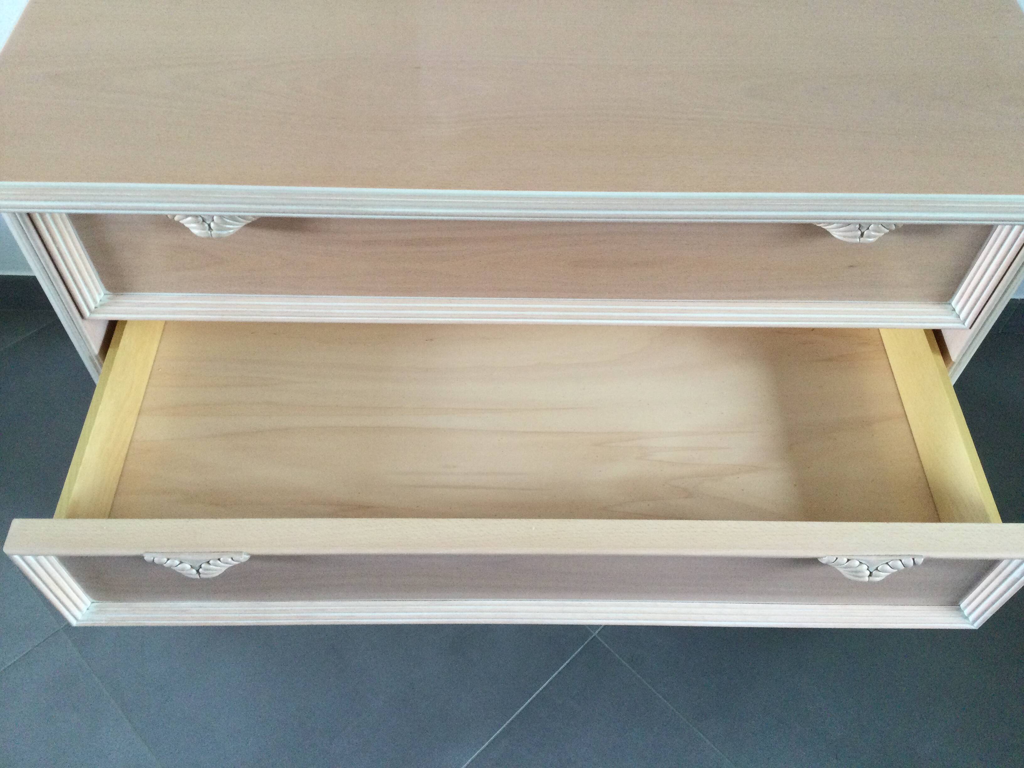 Rose Commode with Four Drawers