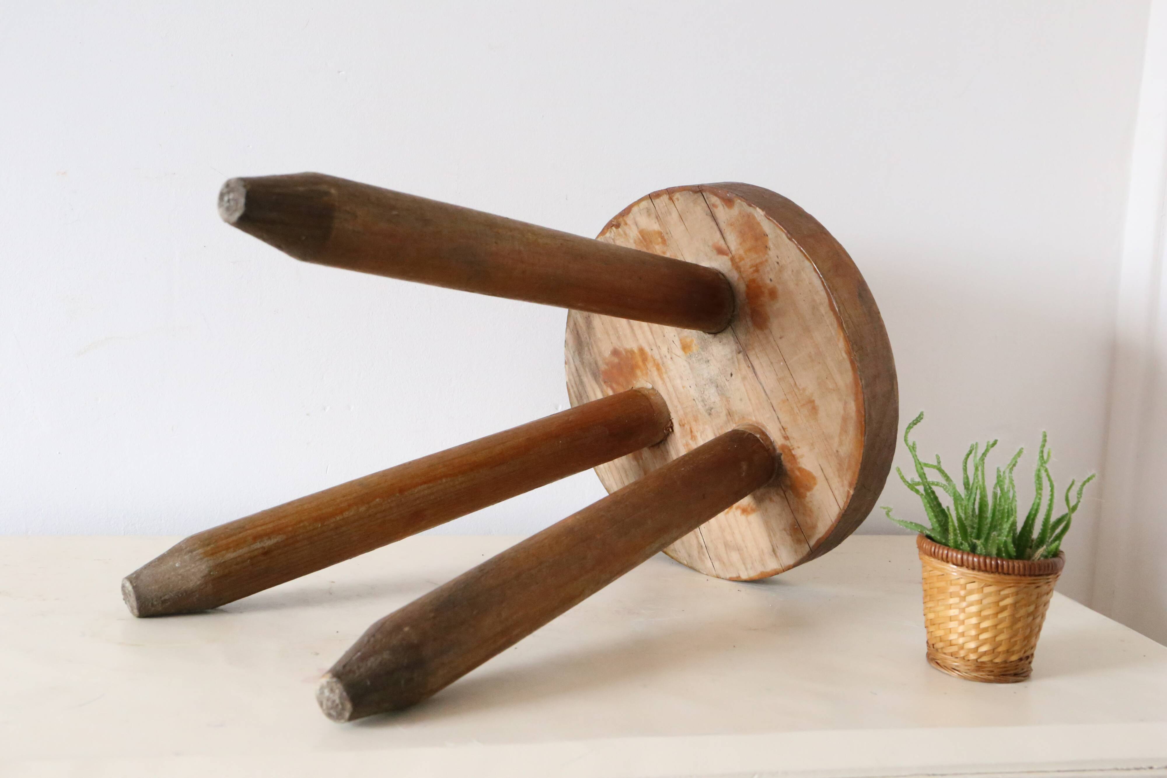 Farm tripod stool, rustic, vintage