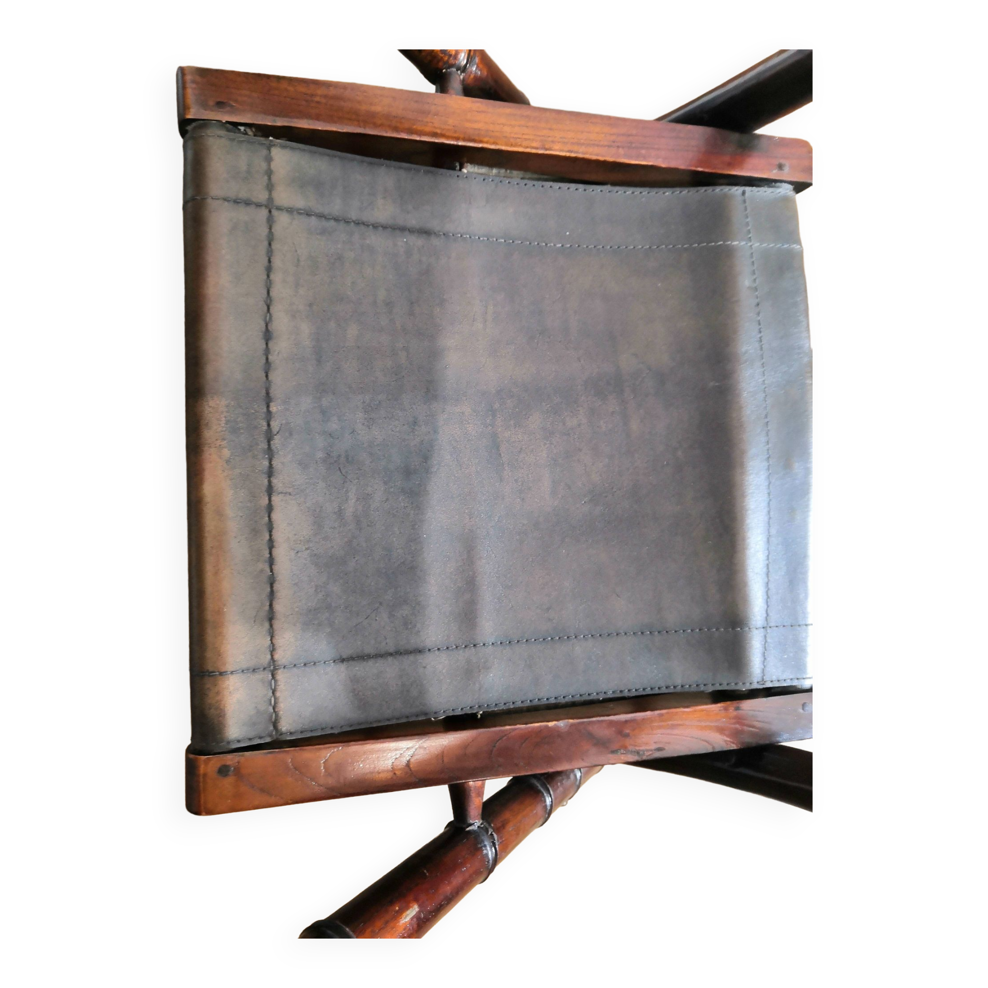 Colonial foldable chair