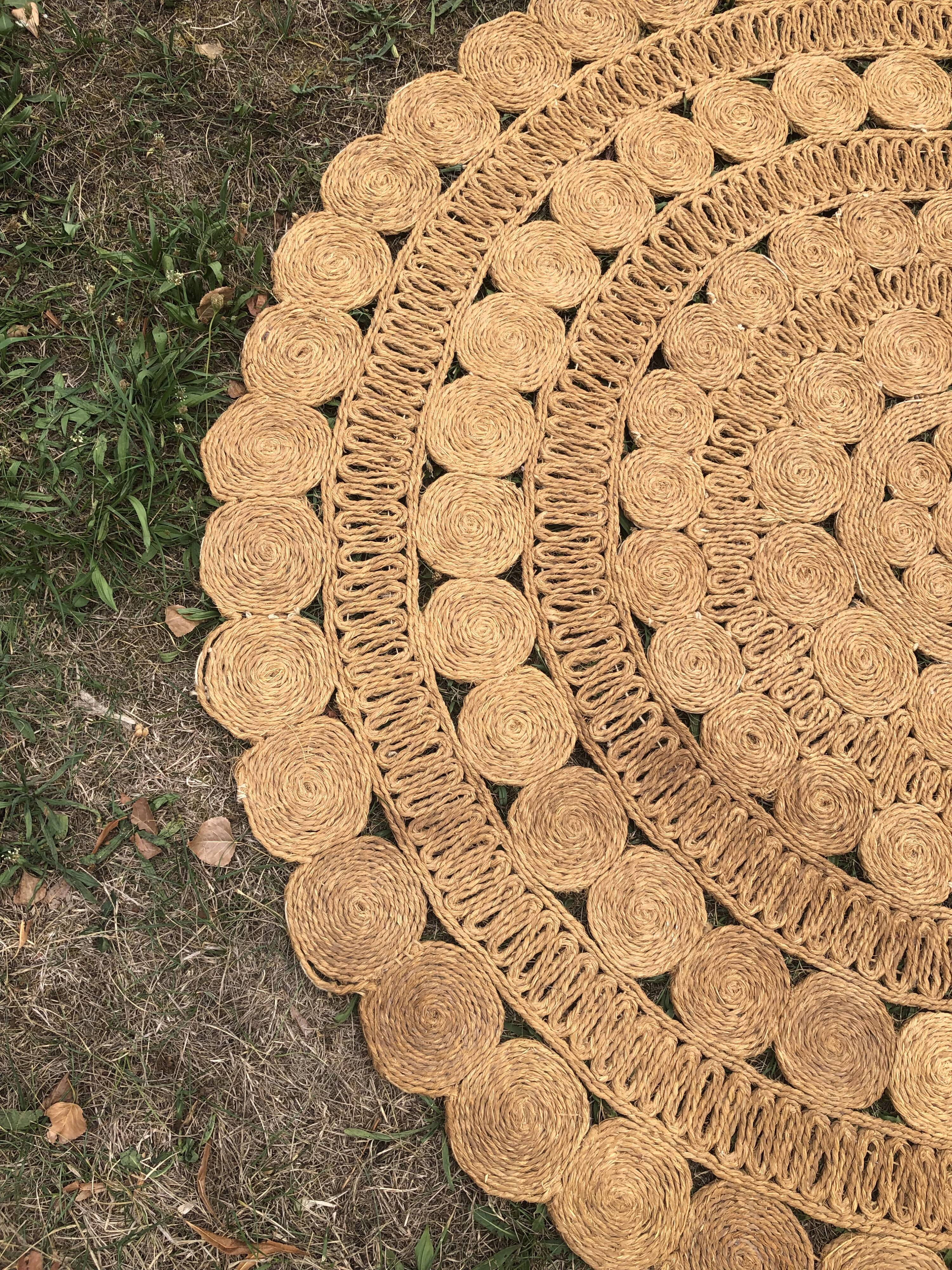 Vintage jute round carpet