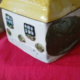Vintage candy box with barbotine sugar