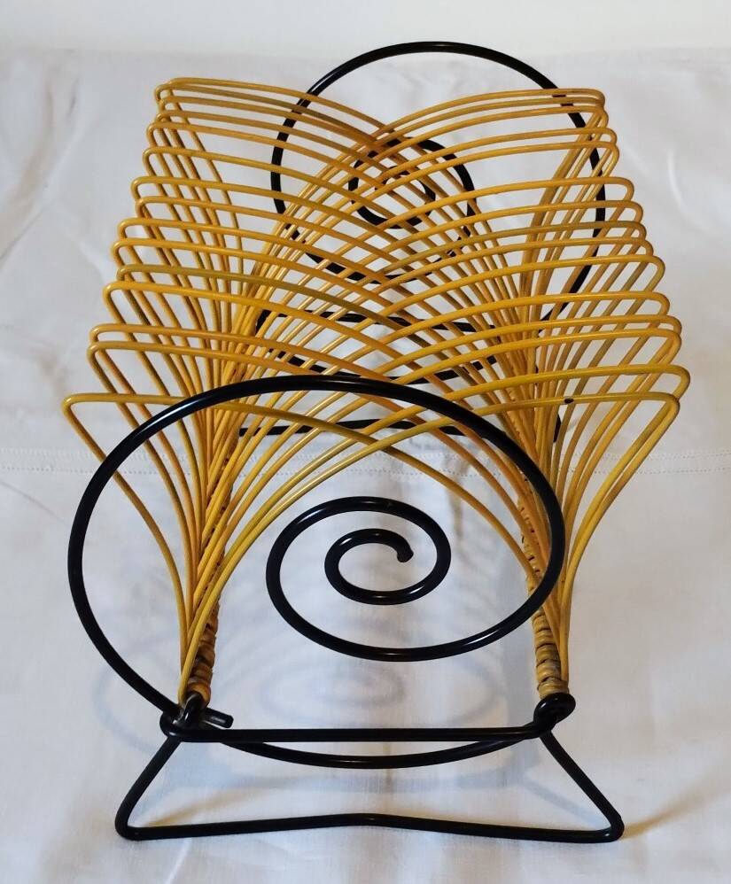 Magazine rack / vintage vinyl