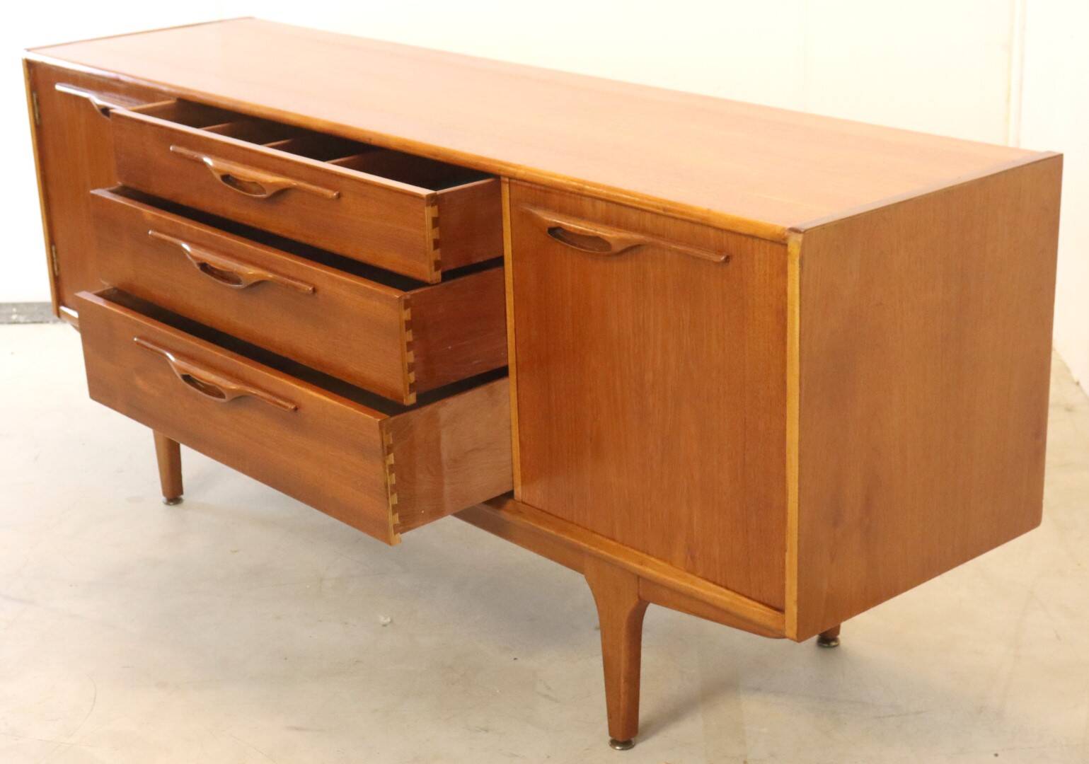Vintage MCM Jentique 'Hoddlesden' sideboard