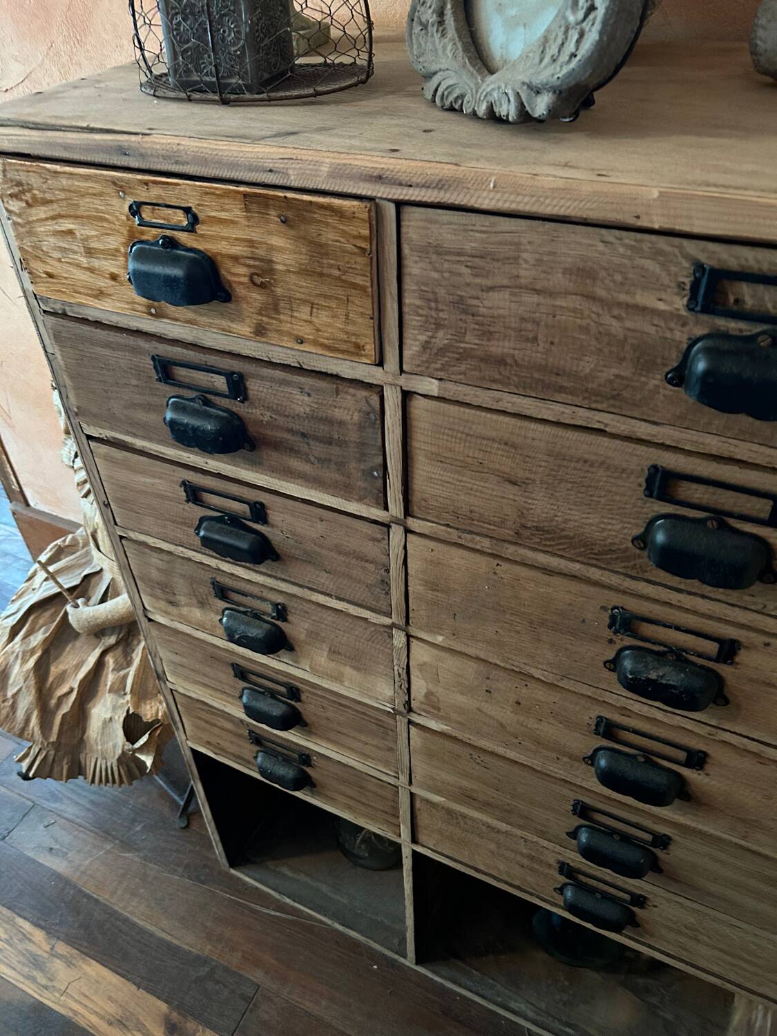 Trade furniture