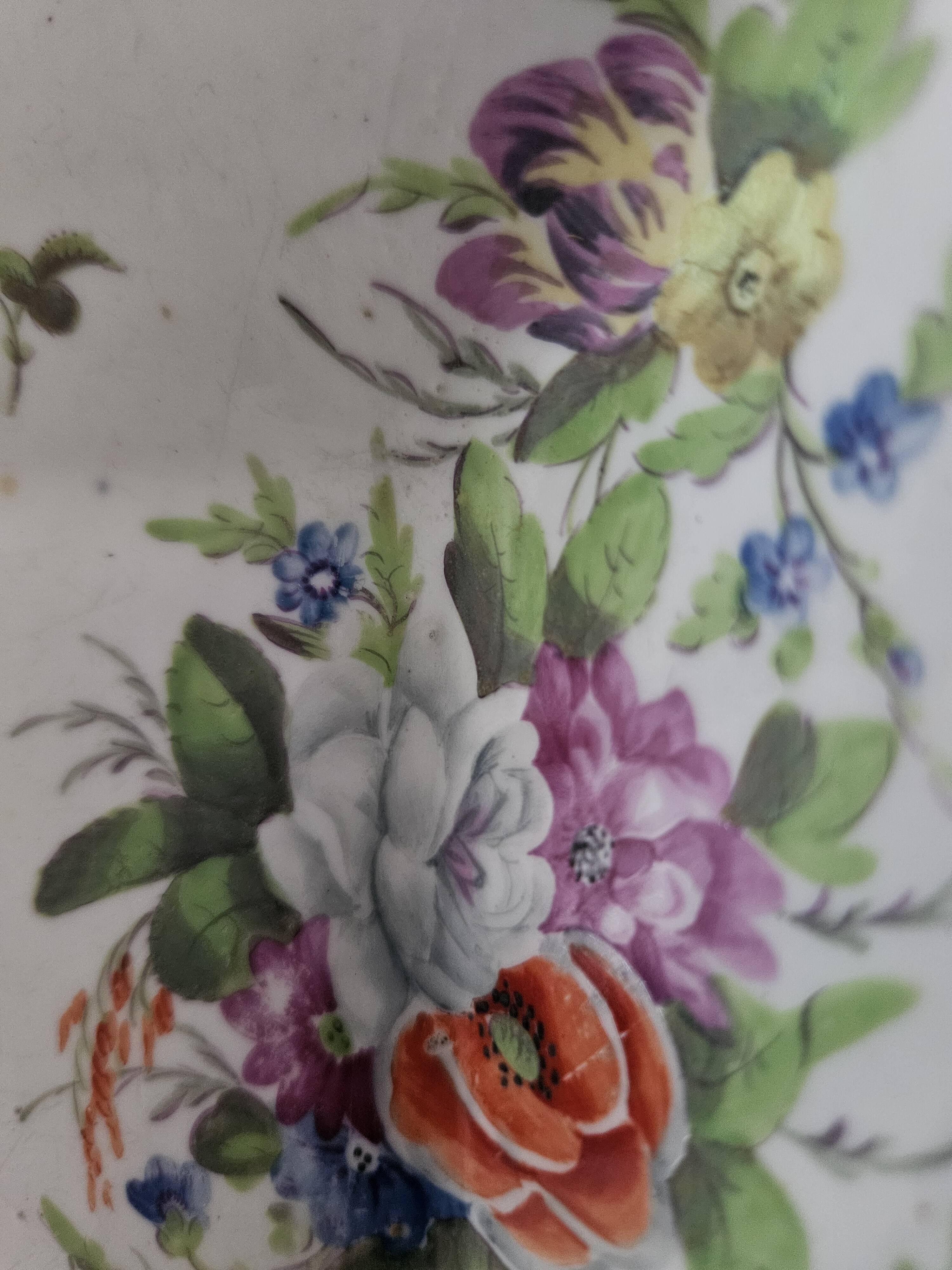 Plat de présentation signé Minton