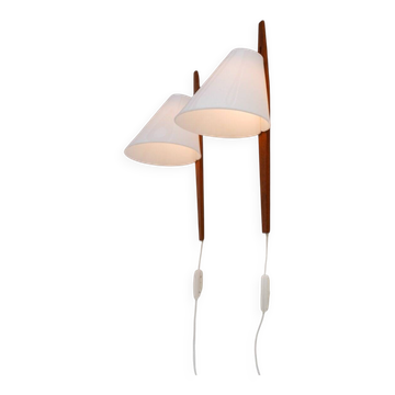 Mid-century modern Swedish wall sconces in teak by Uno & Östen Kristiansson for Luxus, 1975, set of 2
