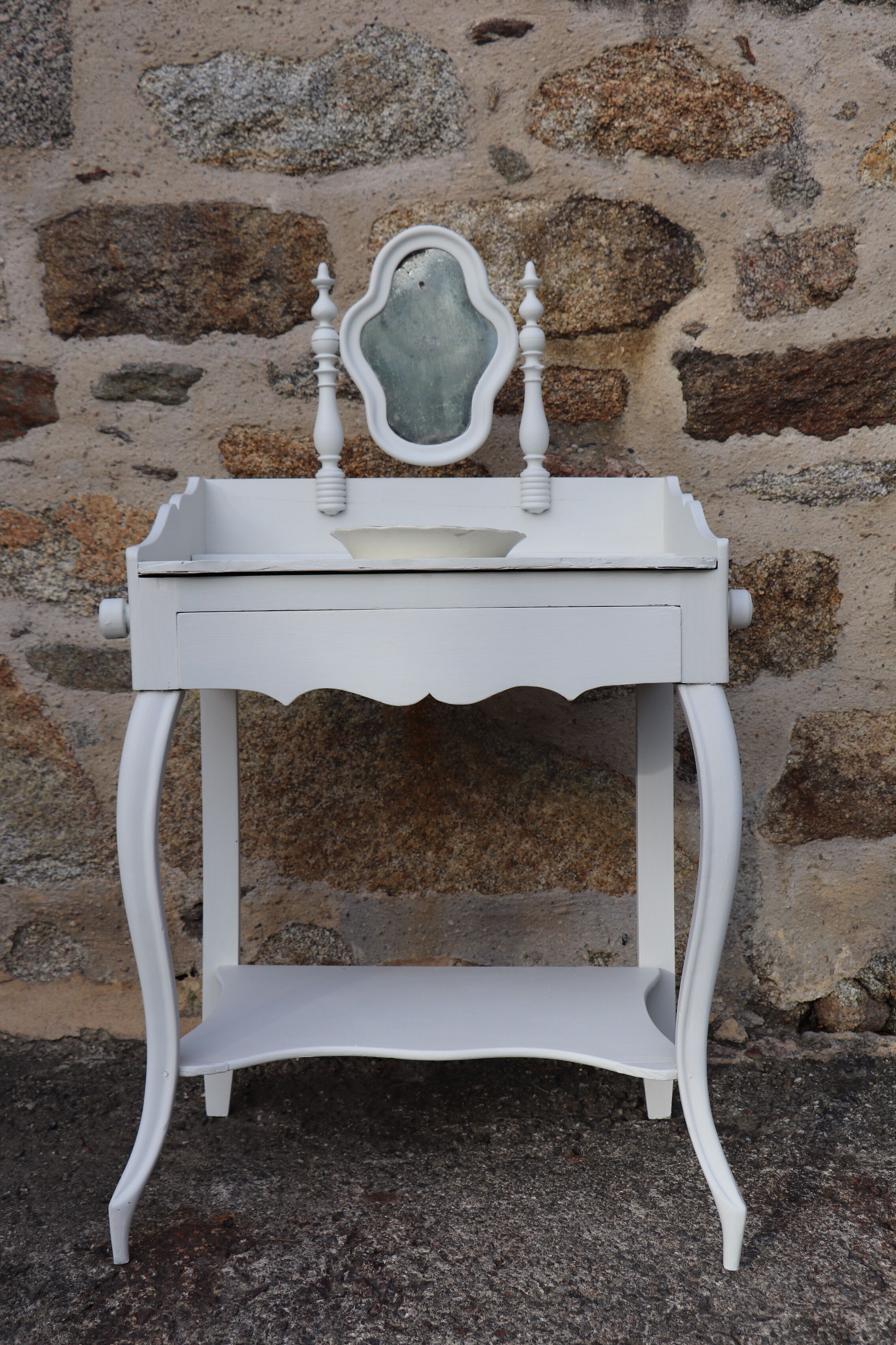 Children's-vintage toilet table