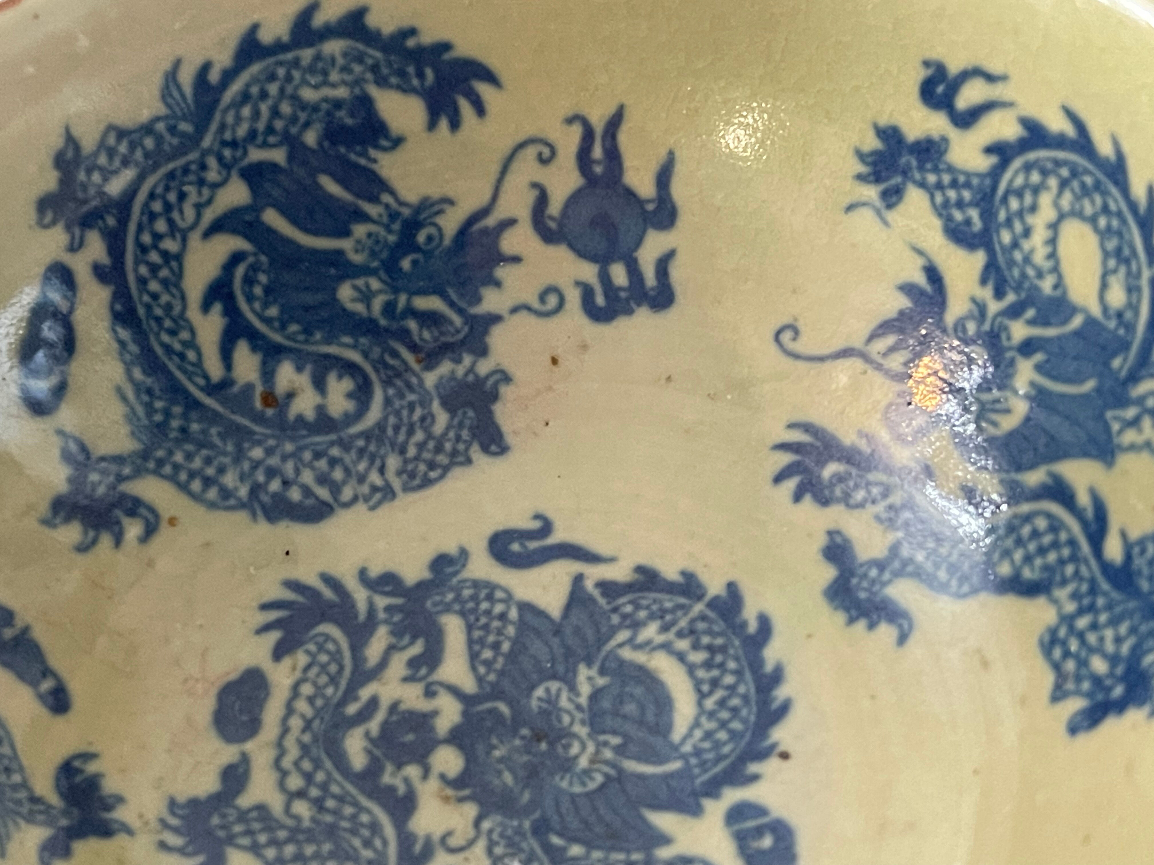 China bowl China cracked celadon apocryphal marking KANGXI (1662-1722) Qing XIX