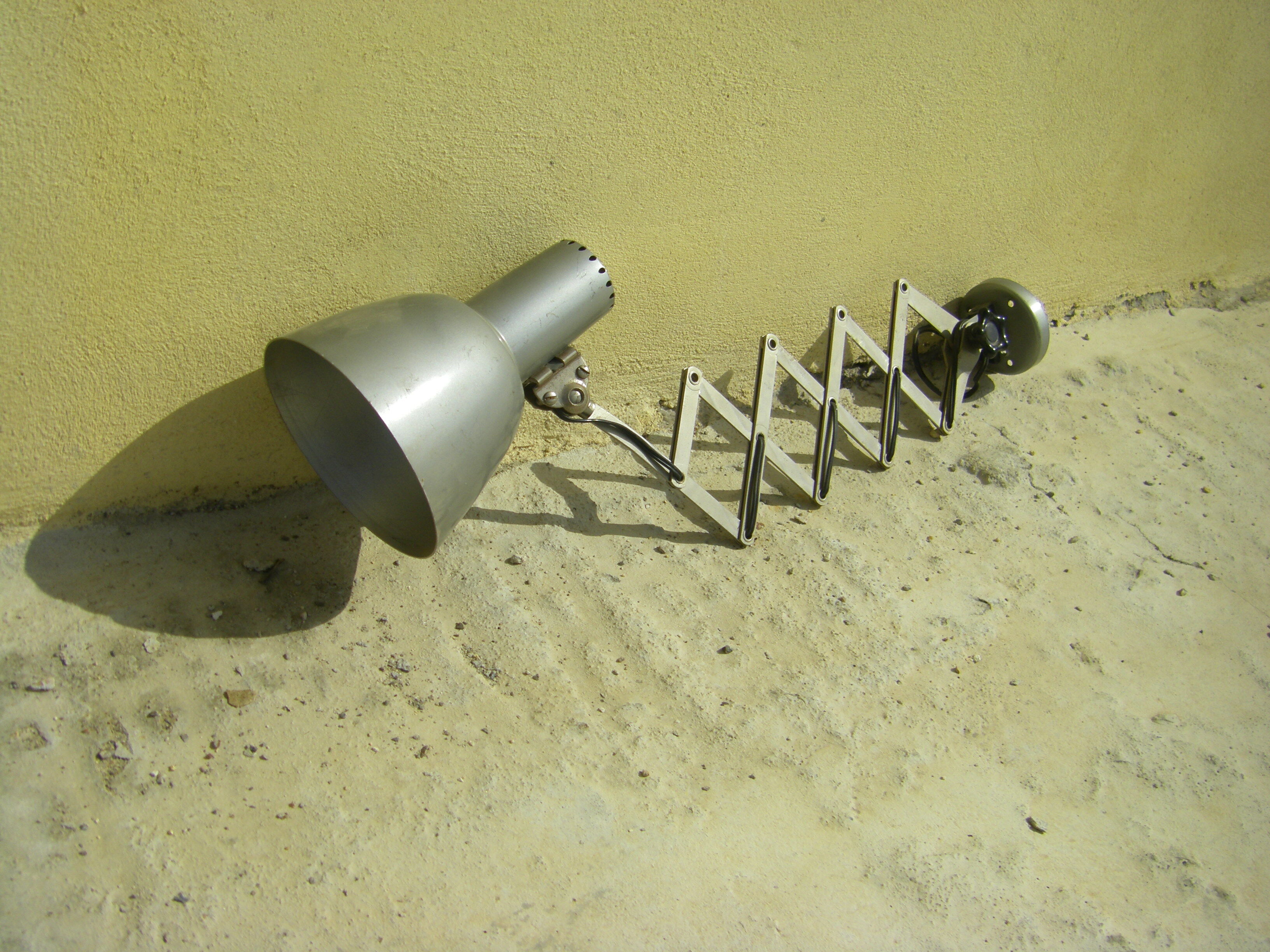 Lampe d'atelier accordéon vintage