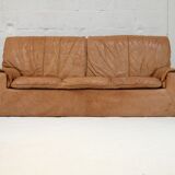 Cinna sofa. Circa 1970. Foam and "caramel" leather. 3 seats.