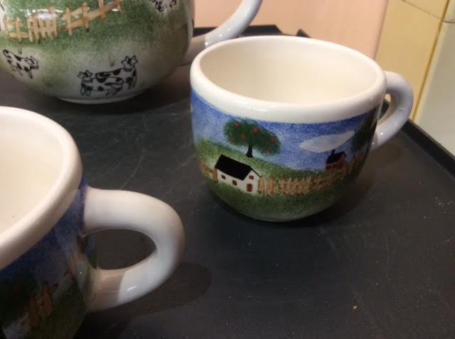 Teapot with 3 cups