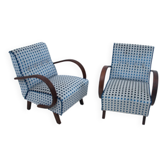 A pair of Art Deco armchairs from the 1930s. Armchairs designed by J. Halabala.