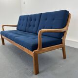 Teak sofa from Olsen & Laursen 1960s