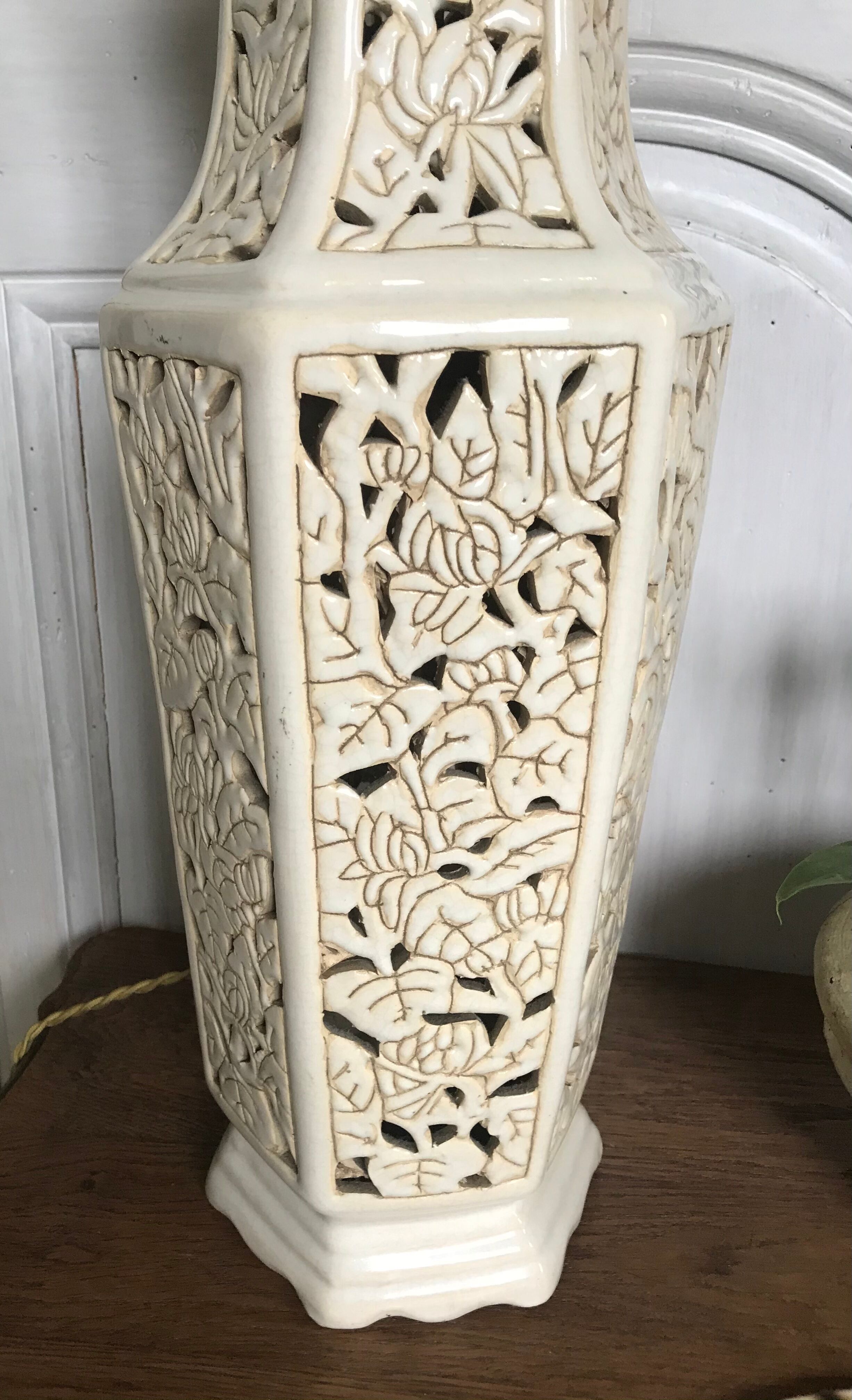 Vintage open ceramic lamp