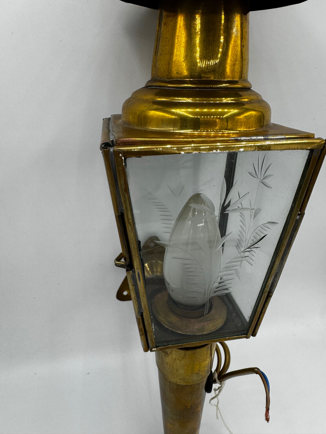 19th-century carriage lamp